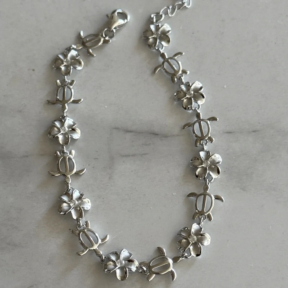 925/Silver Hawaiian Heirloom Jewelry Plumeria and Turtle 🐢 bracelet